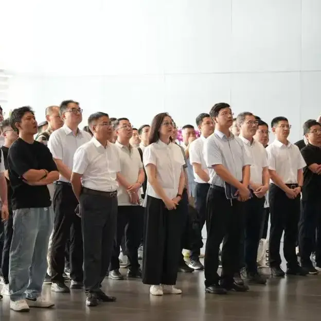 SAIC-GM-Wuling және Dongfeng Liuzhou мотор алмасу жиналысы